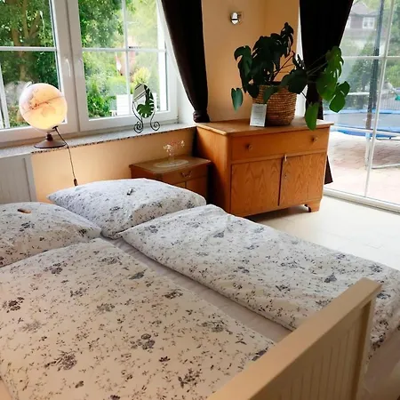 Modernes Mit Kueche Und Regendusche * Niederdorla
